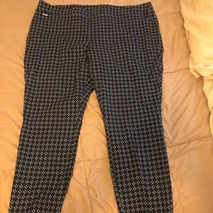Women’s Pants Size 24 **NEVER WORN!